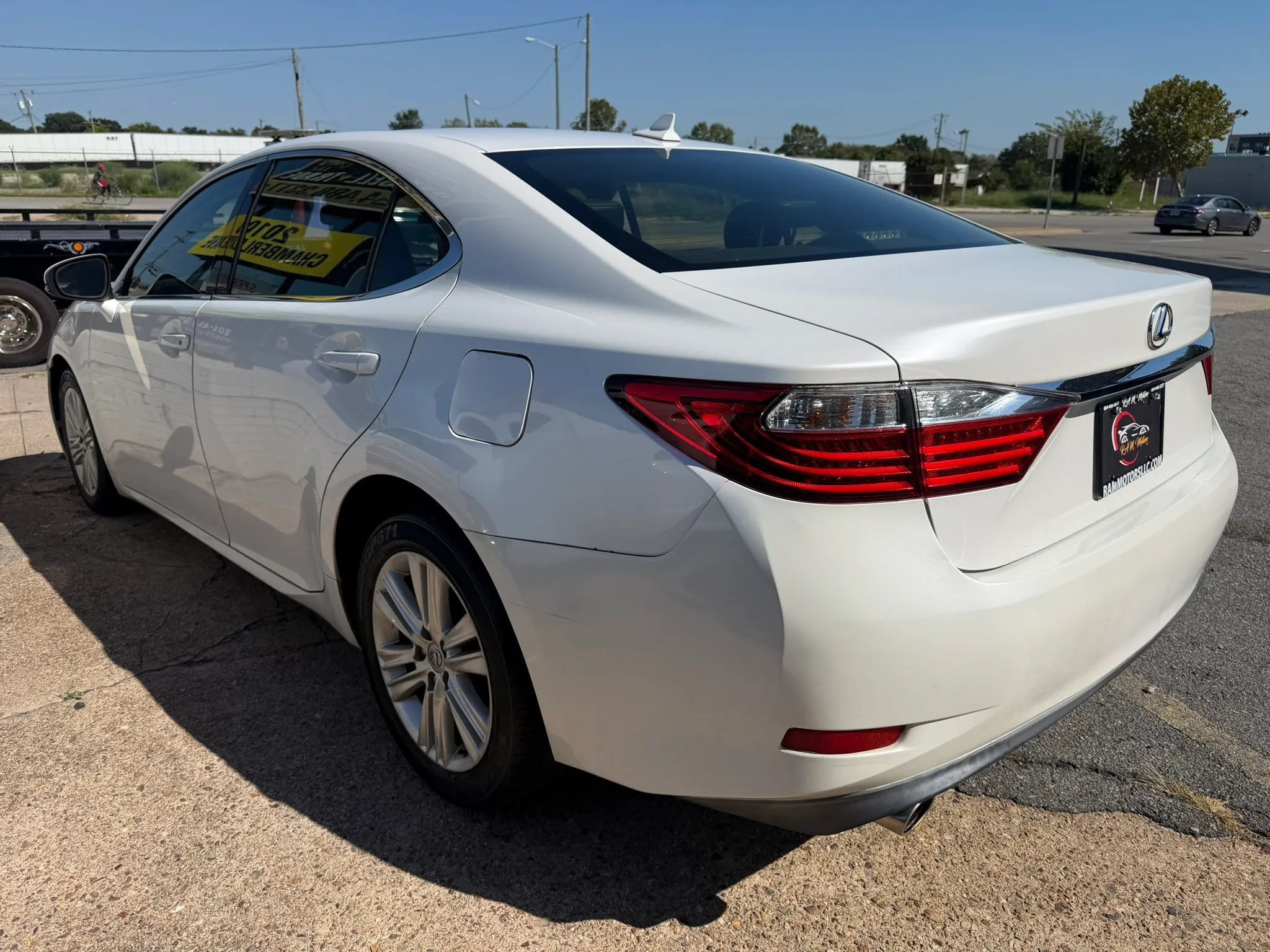 Used 2014 Lexus ES 350 w/ Premium Package FWD image 5