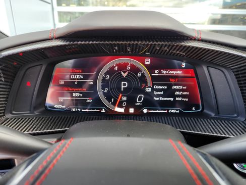 Used 2022 Chevrolet Corvette Stingray Premium Conv w/ Z51 Performance Package RWD image 17