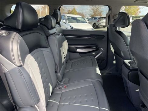 Certified 2024 Kia EV9 Wind image 22