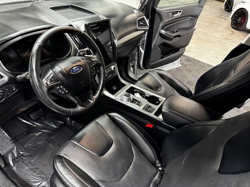 Used 2022 Ford Edge Titanium w/ Equipment Group 301A AWD/4WD image 33
