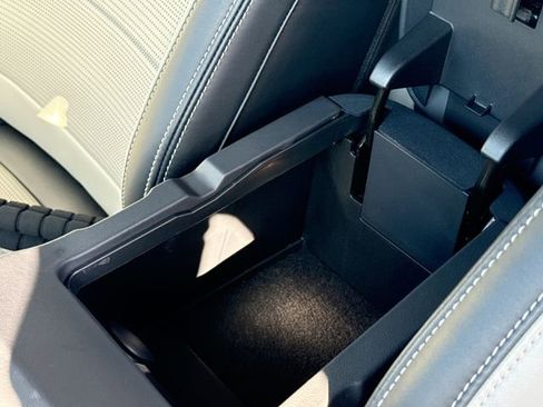 Used 2024 Ford Mustang GT Premium image 21