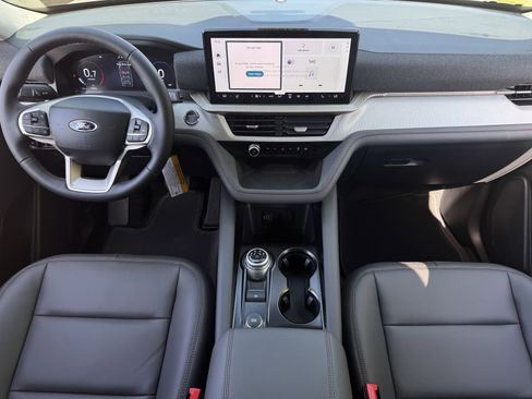 New 2026 Ford Explorer Active image 10