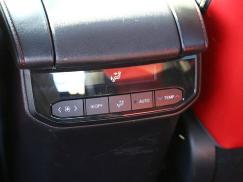 Used 2023 Toyota Highlander XSE image 32