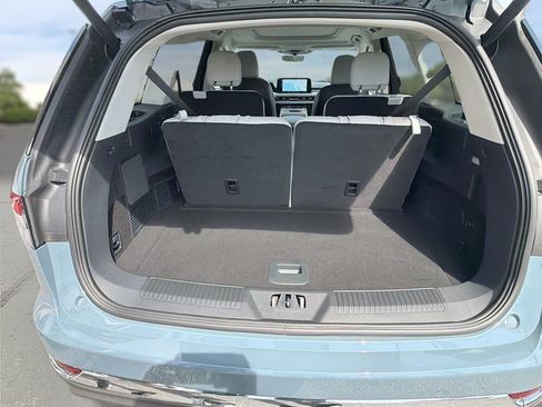 Certified 2025 Lincoln Aviator Reserve RWD image 27