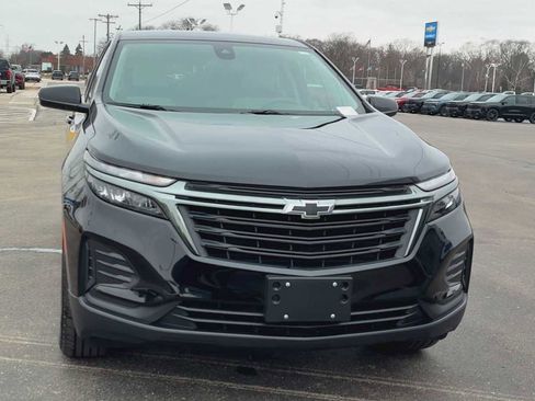 Used 2024 Chevrolet Equinox LS w/ LS Convenience Package image 2