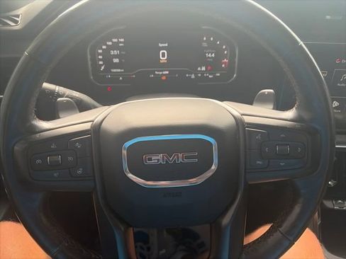 Used 2023 GMC Sierra 1500 AT4 w/ AT4 Premium Package AWD/4WD image 21