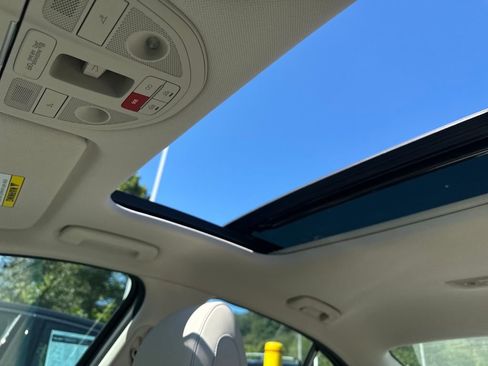 New 2026 Genesis G70 2.5T Prestige image 13