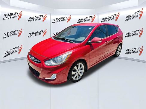 Used 2013 Hyundai Accent SE FWD image 7