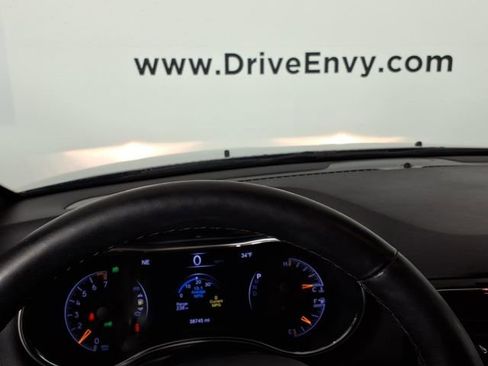 Used 2020 Jeep Grand Cherokee Limited image 25