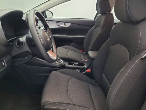 Used 2024 Kia Forte LXS image 17