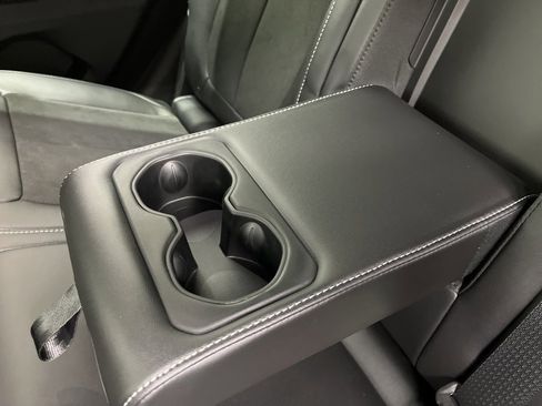 New 2025 Jeep Grand Cherokee Altitude image 25