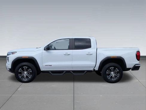 Used 2023 GMC Canyon AT4 AWD/4WD image 3