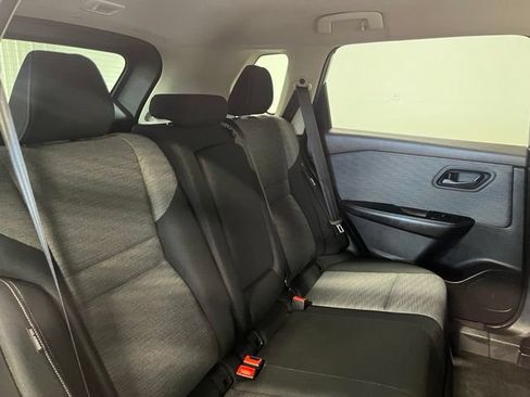 Used 2021 Nissan Rogue S FWD image 14