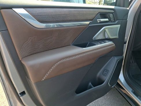 Used 2026 GMC Acadia Denali Ultimate w/ LPO, Floor Liner Package image 14