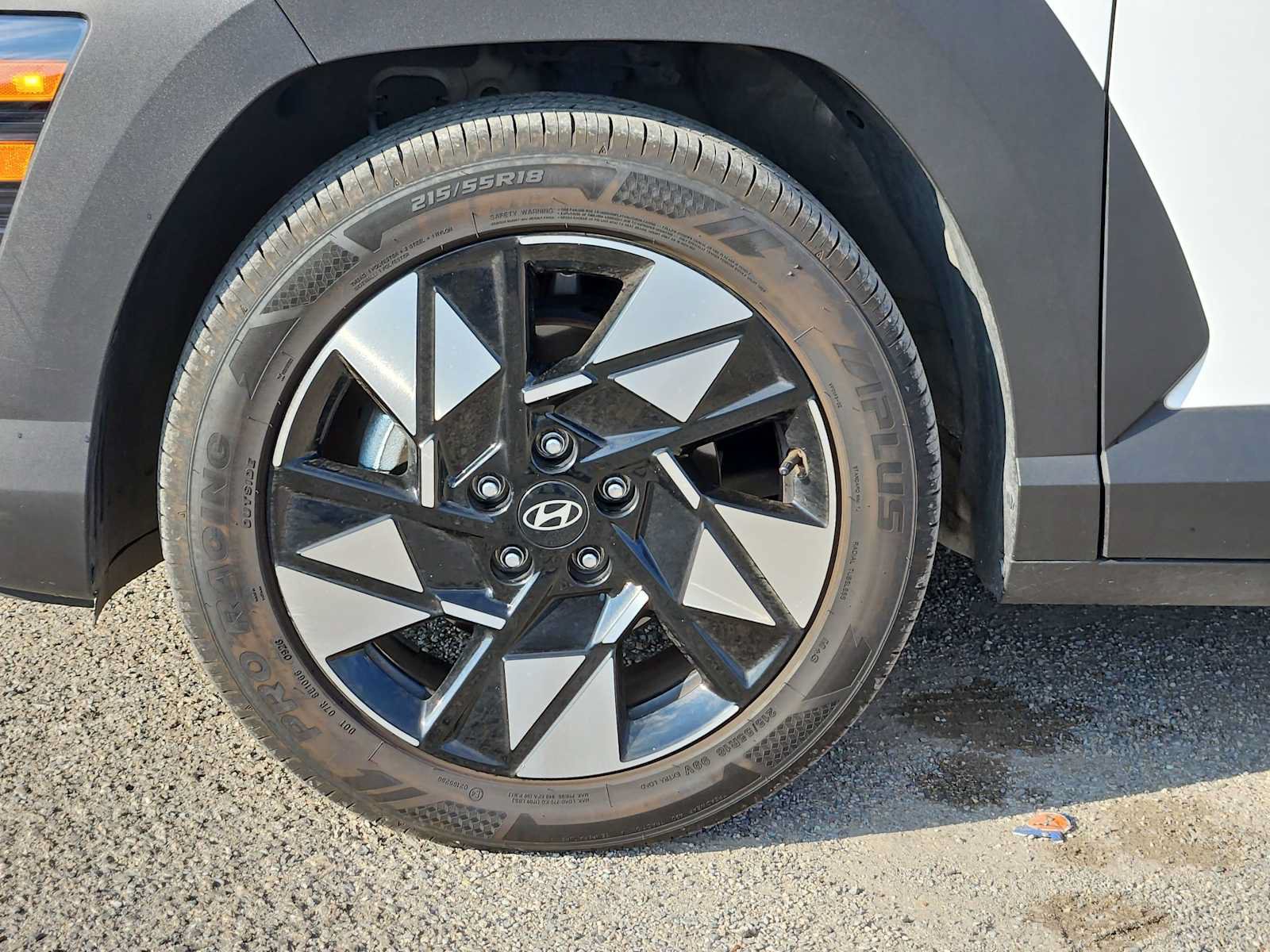 Used 2024 Hyundai Kona SEL FWD image 11