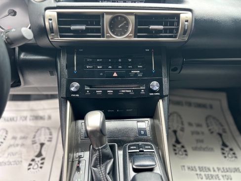 Used 2014 Lexus IS 250 w/ Navigation Package RWD image 13