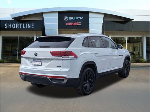 Used 2023 Volkswagen Atlas Cross Sport SE w/ Panoramic Sunroof Package AWD/4WD image 3