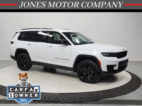 Used 2024 Jeep Grand Cherokee L Laredo AWD/4WD image 1