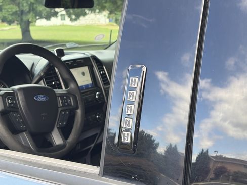 Used 2019 Ford F150 XLT AWD/4WD image 14