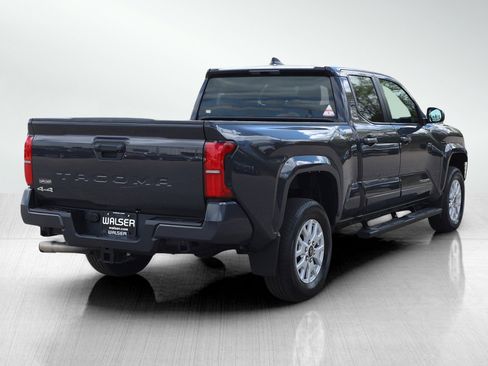 Used 2024 Toyota Tacoma SR5 AWD/4WD image 5