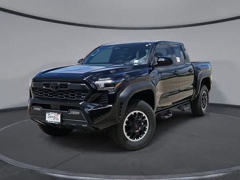 Used 2026 Toyota Tacoma TRD Off-Road AWD/4WD image 1