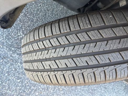 Used 2023 Toyota RAV4 XLE Premium image 13