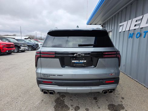 Used 2025 Chevrolet Traverse Z71 w/ Driver Confidence Package image 7