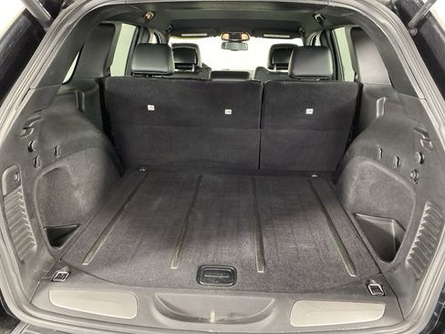 Used 2015 Jeep Grand Cherokee Limited AWD/4WD image 32