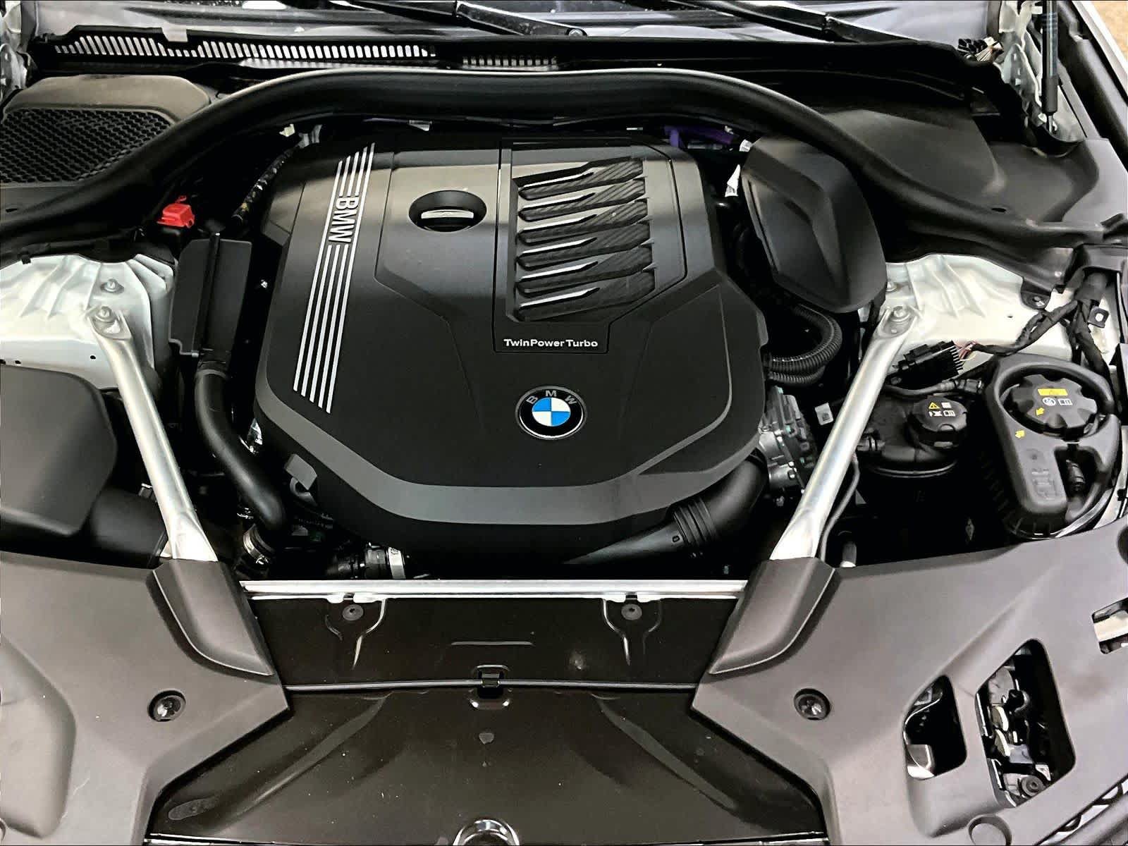 Used 2023 BMW 540i w/ M Sport Package RWD image 15