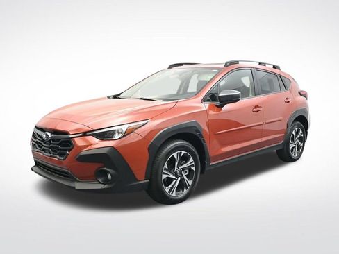 Used 2025 Subaru Crosstrek 2.5i Premium AWD/4WD image 3