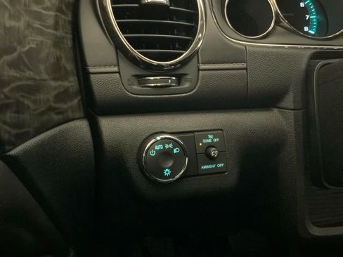 Used 2014 Buick Enclave Leather AWD/4WD image 22