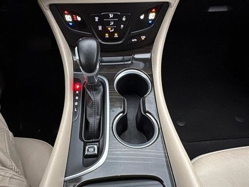 Used 2020 Buick Envision Essence image 27