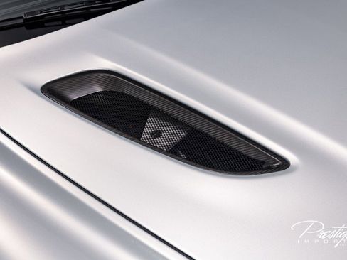 Used 2019 Aston Martin Rapide AMR image 6