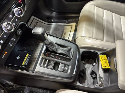 Used 2025 Honda CR-V EX-L image 30