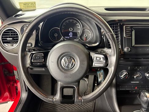 Used 2019 Volkswagen Beetle 2.0T S FWD image 25