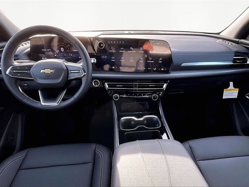 New 2026 Chevrolet Traverse LT w/ Driver Confidence Package image 6