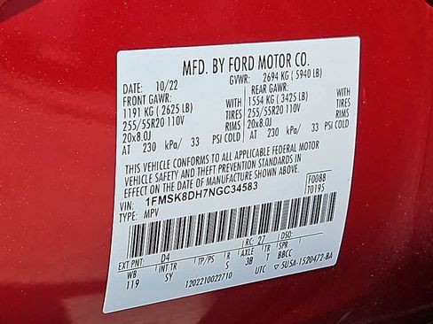 Used 2022 Ford Explorer XLT w/ Equipment Group 202A AWD/4WD image 29