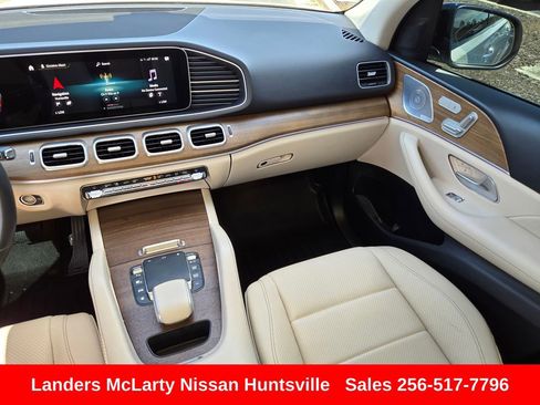 Used 2021 Mercedes-Benz GLE 350 4MATIC w/ AMG Line Exterior image 16