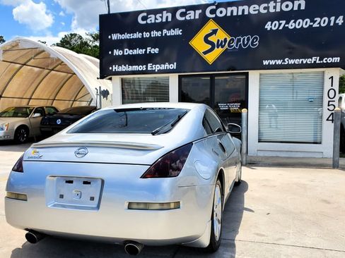 Used 2004 Nissan 350Z Touring w/ Aerodynamics Pkg RWD image 11