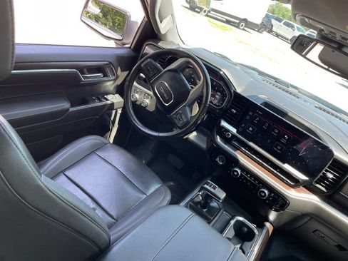 Used 2023 GMC Sierra 1500 SLT w/ SLT Convenience Package AWD/4WD image 21