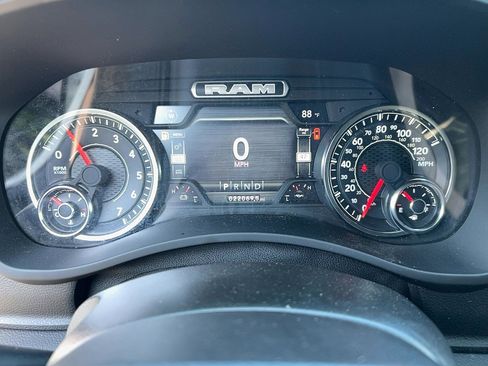 Used 2024 RAM 2500 Big Horn w/ Night Edition AWD/4WD image 17