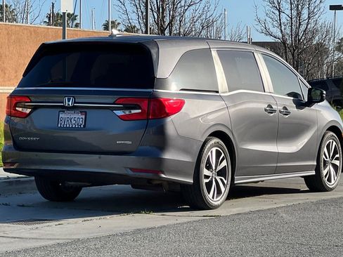 Used 2021 Honda Odyssey Touring image 4