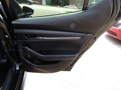 Used 2019 MAZDA MAZDA3 AWD Hatchback w/ Premium Pkg image 23