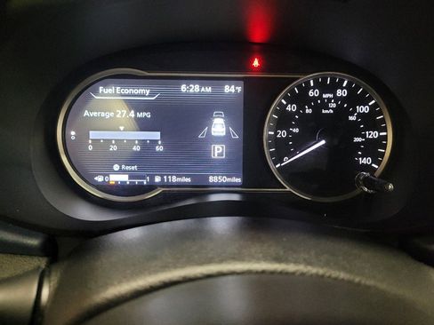 Used 2025 Nissan Versa SV w/ Trunk Package FWD image 23