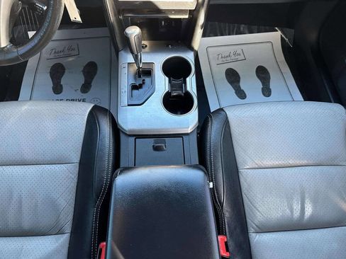 Used 2013 Toyota Camry SE image 23
