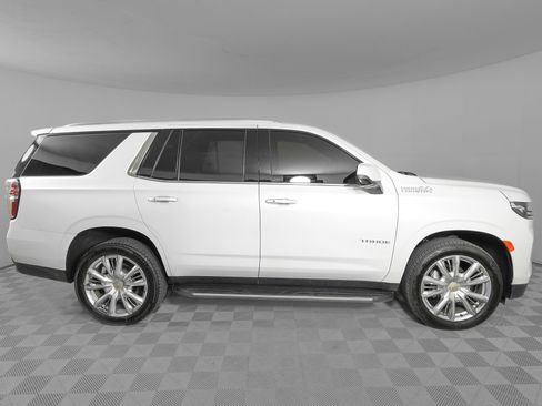 Used 2021 Chevrolet Tahoe High Country AWD/4WD image 3
