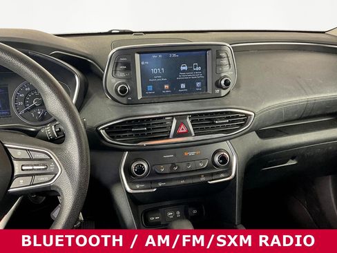 Used 2019 Hyundai Santa Fe SE image 9