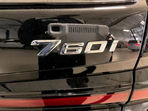 Certified 2023 BMW 760i xDrive 760i xDrive w/ Executive Package image 9