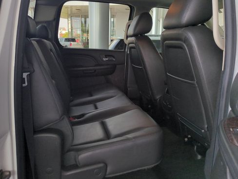 Used 2014 GMC Sierra 2500 Denali AWD/4WD image 17
