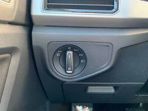 Used 2019 Volkswagen Atlas SEL AWD/4WD image 15
